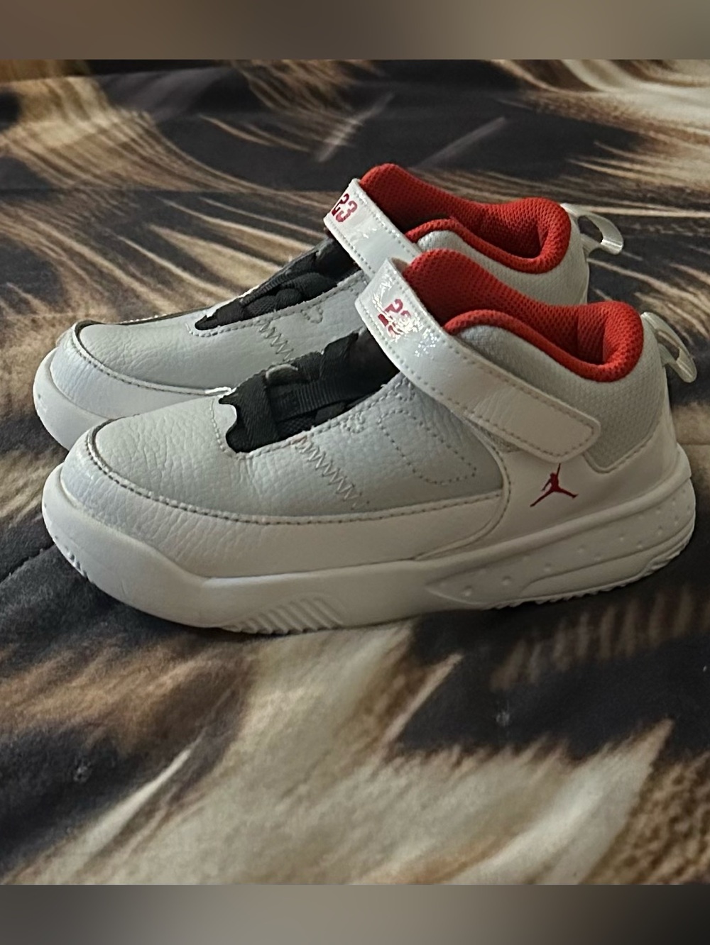 Jordan Kids White and Red Hook-and-Loop Sneakers